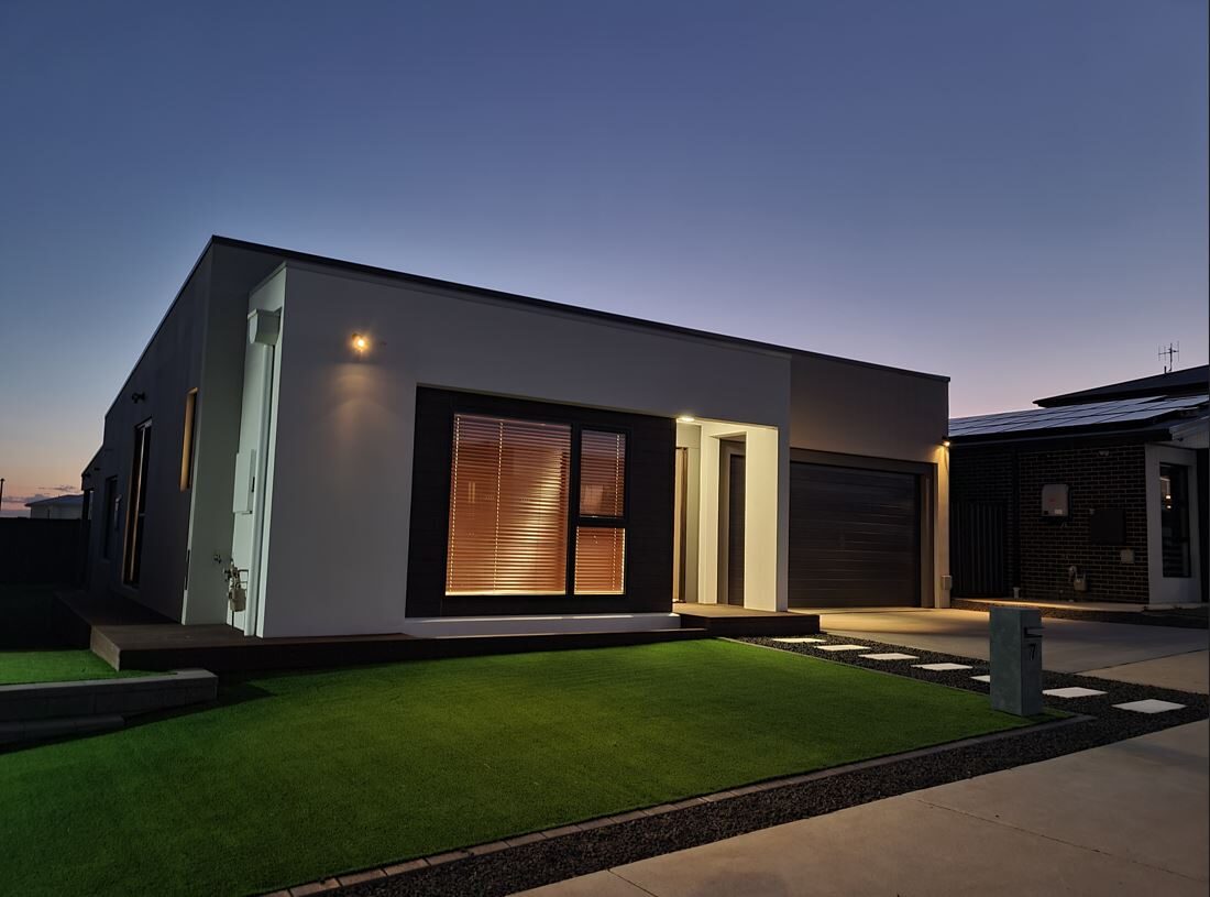 Modern home in Taylor